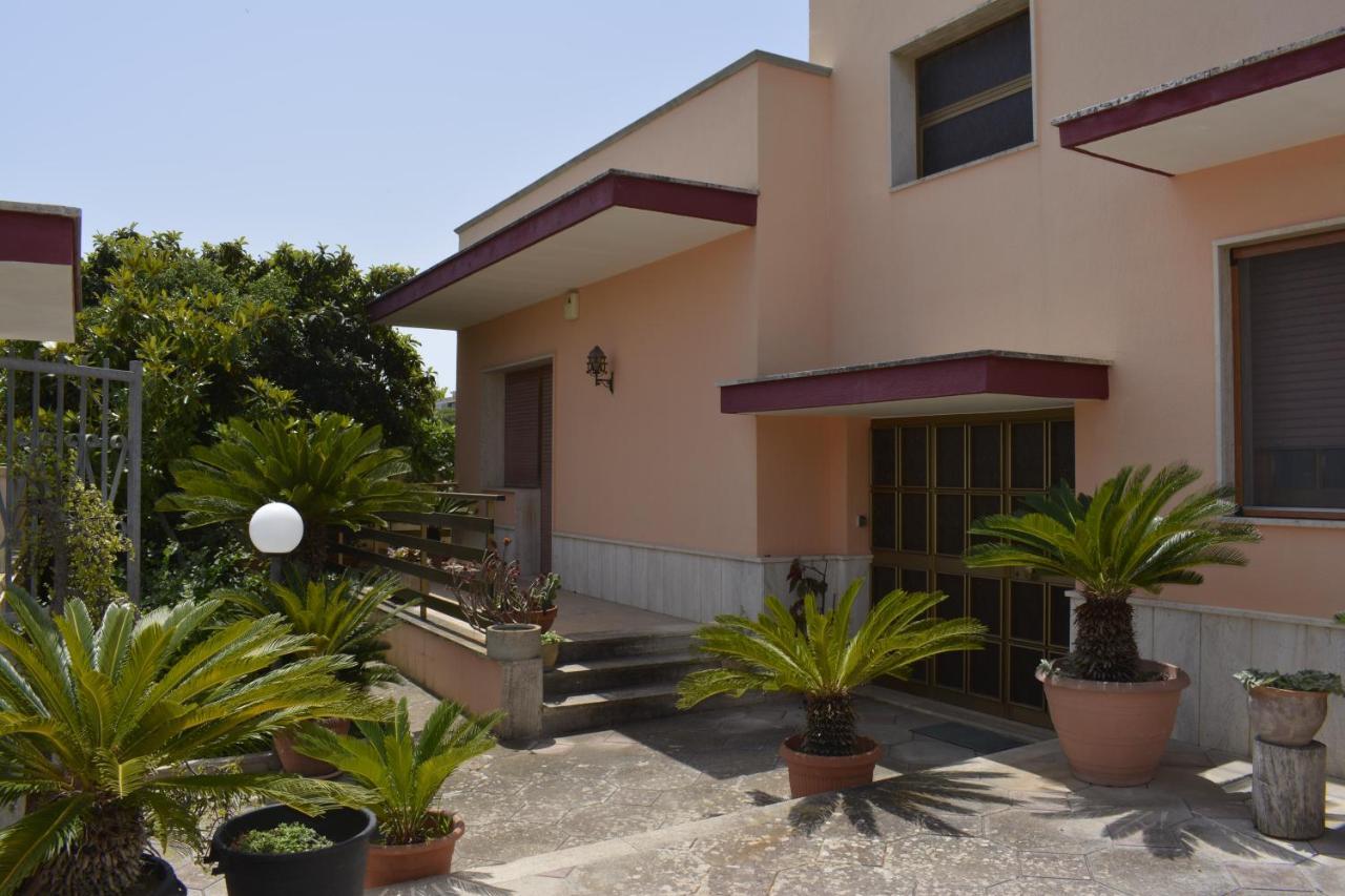 Casa Vacanza Pietro E Nina Lecce Exterior photo